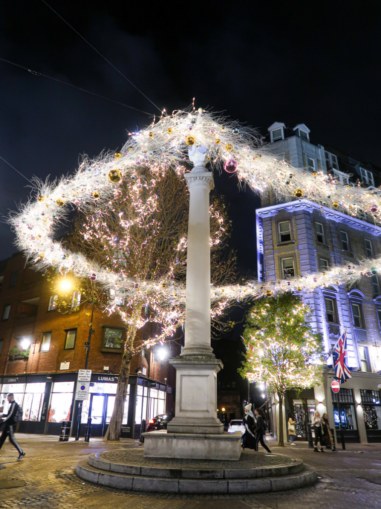 Seven Dials has modern Christmas light in London 