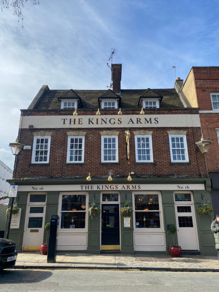 You'll discover lots of cute pubs in Greenwich