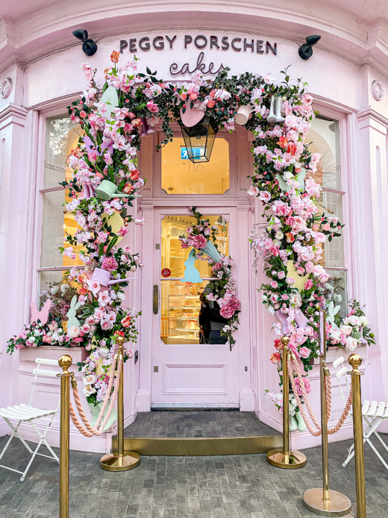 Peggy Porschen's pretty front decorations for Easter