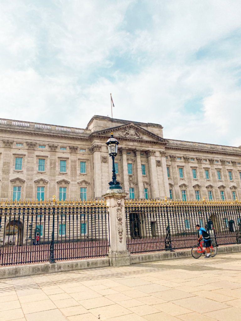 Buckingham Palace - pronounced 'Buck-ing-um' 